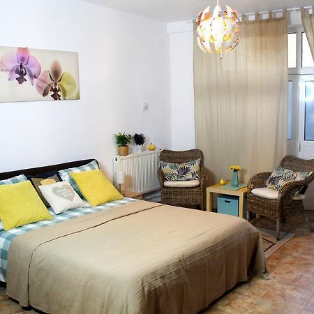 Collosal Studio Bucarest Extérieur photo