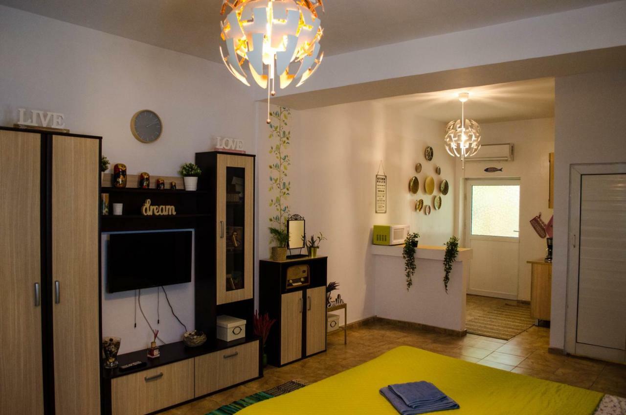 Collosal Studio Bucarest Extérieur photo